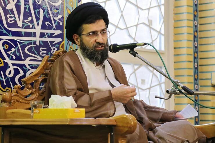 استاد حوزه علمیه گفت: وقتی پای کار می‌آییم، مردم نیز پای کار هستند، چراکه هر کجا از مردم دعوت شد، مردم به عشق اهل بیت علیهم‌السلام‌ به‌زیبایی حضور پیدا کردند.