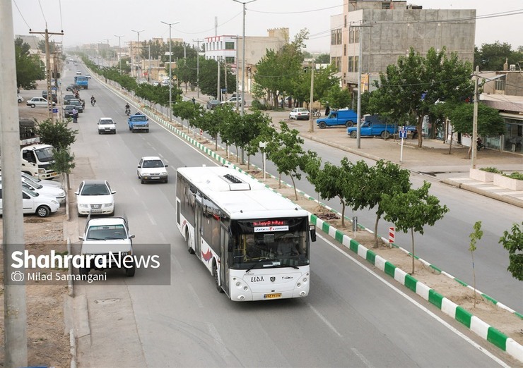 ۱۳۶۵ دستگاه اتوبوس فعال برای جابه‌جایی و حمل‌ونقل مسافران در سطح شهر مشهد فعالیت می‌کنند.