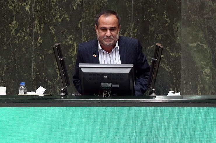 نماینده میناب در مجلس گفت: کنترل بازار و گرانی و تورم مردم را تحت فشار قرار داده، فرهنگیان عزیز مطالبات جدی دارند، در بحث اجرای رتبه‌بندی معلمان و پرهیز از بروکراسی اجرای دقیق قانون رتبه‌بندی، اقدامات لازم را به‌عمل بیاورید.