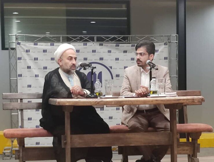 آیین رونمایی از کتاب «مسافر سنت در هزاره سوم» با حضور  حجت الاسلام والمسلمین «محمدرضا زائری» در مشهد برگزار شد.