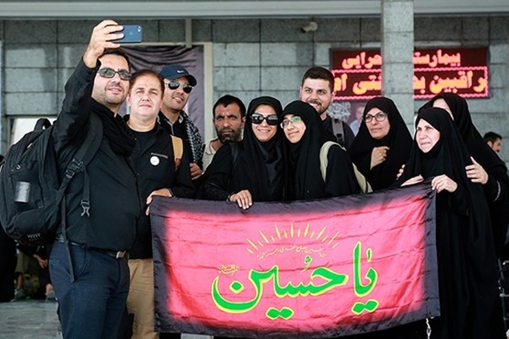 امروز پس از ۲۸ ماه انتظار برای برقراری سفر زمینی عتبات، نخستین گروه زائران از طریق مرز شلمچه عازم عراق می‌شود و اعزام کاروان‌های عتبات از مرز مهران نیز از فردا آغاز خواهد شد.
