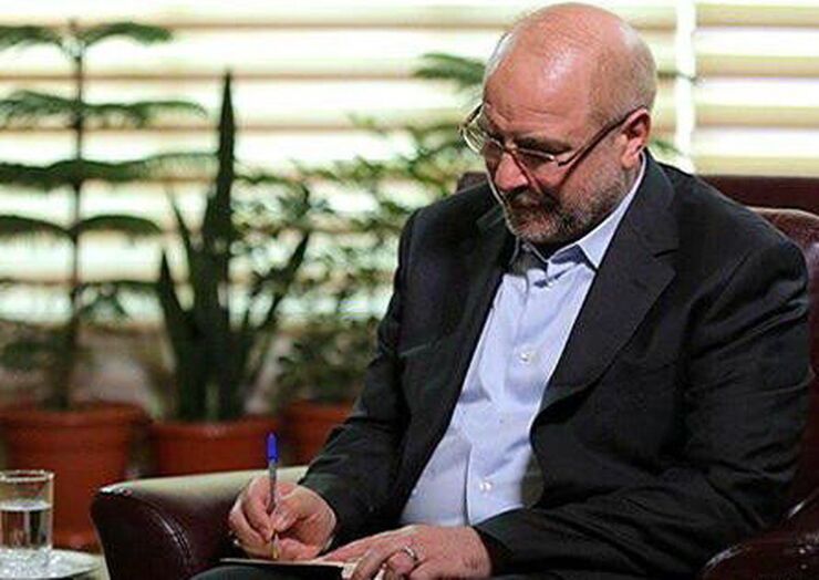 چالش کارگران بازنشسته با دولت بر سر افزایش حقوق بازنشستگان تامین اجتماعی هنوز ادامه دارد. بازنشستگان معترض از نزدیک بودن نظر هیات تطبیق مقررات مجلس به نظر خود خوشحالند و منتظرند تا هیات دولت مستمری بازنشستگان سایر سطوح را به میزان ۳۸ درصد افزایش دهد.