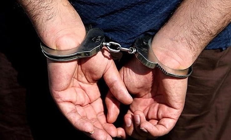 دادستان اهواز از بازداشت مدیرکل سابق یکی از سازمان‌های خوزستان و برخی مدیران نفتی خبر داد و گفت: برای پرونده‌های راه و شهرسازی، برخی شرکت‌های حوزه فولاد و برخی مقامات ارشد اسبق استان خوزستان کیفرخواست صادر شد.