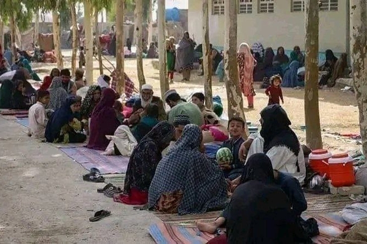 منابع محلی در ولایت بامیان می گويند که پس از ادامه چندین روز درگیری در ولسوالی بلخاب ولایت سرپل، ده‌هاخانواده به منطقه‌ بند پیتاب ولسوالی یکاولنگ این ولایت آواره شده‌اند.