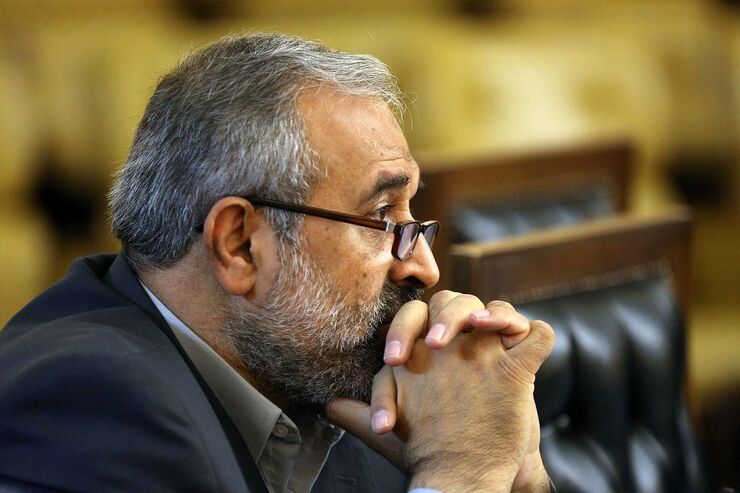 نماینده مردم تهران در مجلس شورای اسلامی با بیان اینکه روزی نیست که به دولت و سازمان مدیریت برای رتبه‌بندی معلمان در صحن علنی تذکر داده نشود، تاکید کرد: بازنشستگان همچنان منتظر به نتیجه رسیدن متناسب‌سازی هستند.