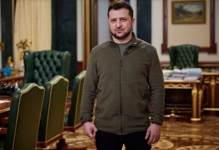 رئیس جمهور اوکراین ضمن سخنرانی در نشست ناتو خواستار دریافت موشک‌های مدرن و ماهانه ۵ میلیارد دلار برای مقابله با روسیه شد.