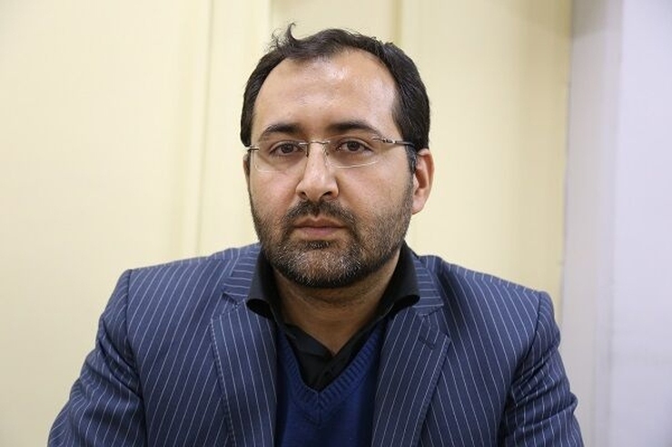 رئیس کمیسیون حقوقی، نظارت و ارزیابی شورای اسلامی شهر کرمان گفت: یکی از مسائلی که می‌تواند به کسب درآمدهای پایدار شهری کمک کند، تنوع دادن به منابع درآمدی است که نیاز به پیگیری دارد و با اصلاح قانون و رویه‌های شهرداری ممکن خواهد شد.
