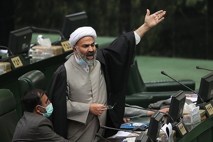 رییس کمیسیون اصل نود مجلس شورای اسلامی، از کمیته بدوی فدراسیون فوتبال خواست در مورد تایید صلاحیت افراد به خصوص مهدی تاج دقت عمل لازم را داشته باشد.