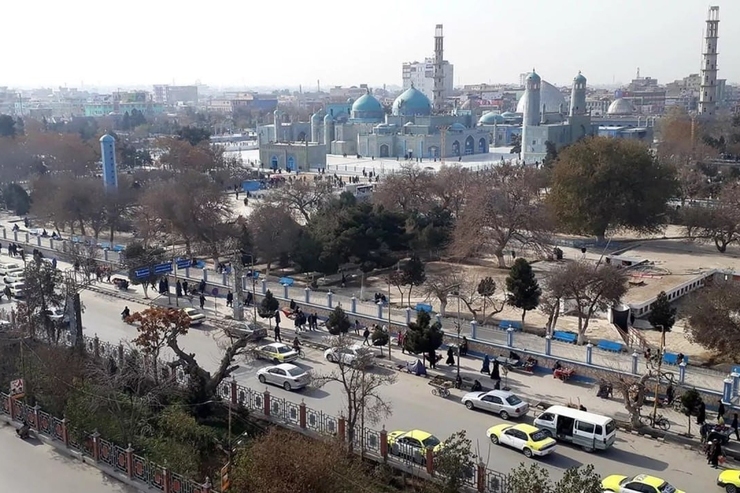 سخنگوی پلیس بلخ از حمله داعش به یک تکیه خانه در مزارشریف خبرداد. در این حمله دو کشته و زخمی شدند.