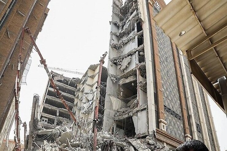 آخرین جلسه دادگاه پرونده حادثه ریزش ساختمان متروپل آبادان با حضور خانواده‌های آسیب دیده از این حادثه در اهواز برگزار شد.