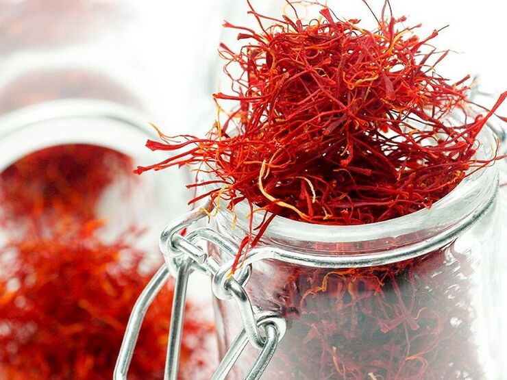 کلاهبرداری در تهیه و بسته بندی زعفران و مخلوط کردن آن با براده آهن را در این ویدئو ببینید.