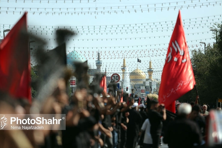 پخش زنده مراسم روز عاشورا در حرم امام رضا (ع)