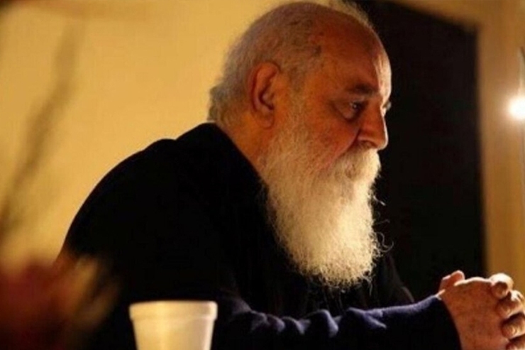 سحرگاه امروز (۱۹ مردادماه ۱۴۰۱) هوشنگ ابتهاج متخلص به «ه. الف سایه»، از شاعران متبحر معاصر در سن ۹۴ سالگی درگذشت.