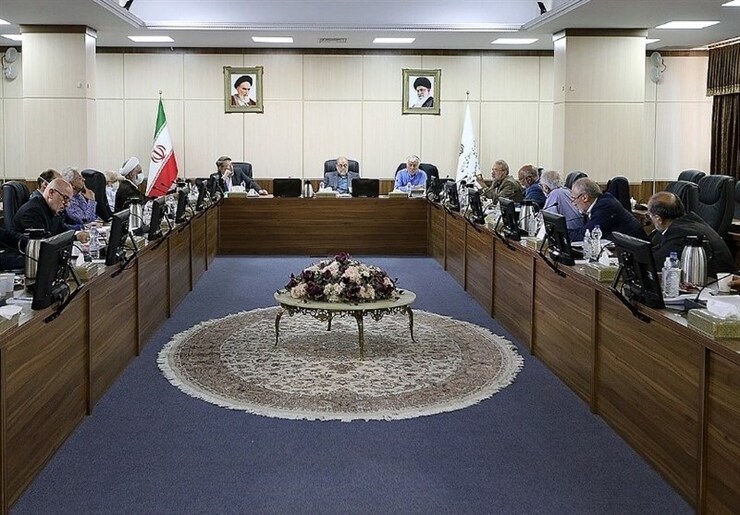 اعضای کمیسیون مشترک مجمع تشخیص مصلحت نظام در سی‌امین جلسه خود، نقش، جایگاه و روابط دولت و صندوق توسعه ملی را در سیاست‌های کلی برنامه هفتم مورد بحث و بررسی قرار دادند.