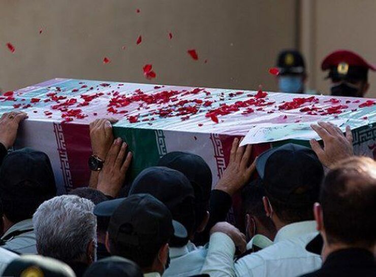 در پی تصادف عمدی قاچاقچیان احشام با مأموران پلیس، ستوان‌سوم «سیروس میرحسنی» به درجه رفیع شهادت نائل شد.