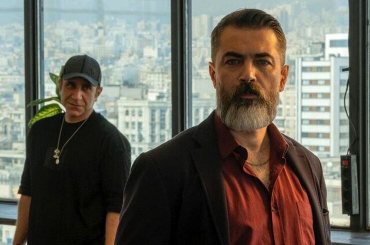 محمد کارت بعد از اولین فیلم بلند خود «شنای پروانه» که با استقبال منتقدان و مخاطبان مواجه شد، اولین سریال خود را با عنوان «یاغی» برای شبکه نمایش خانگی جلوی دوربین برد.