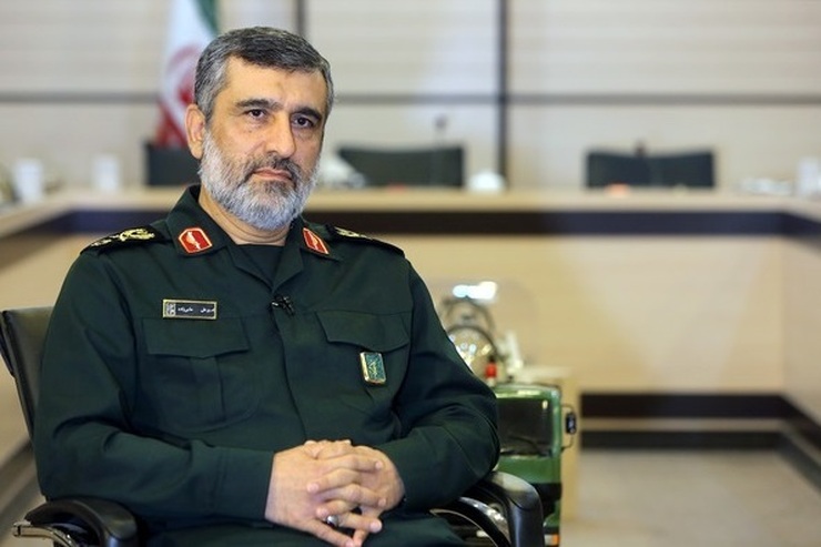 فرمانده هوافضای سپاه تاکید کرد: مذاکره‌کنندگان ایرانی، تیم معتقدی هستند.