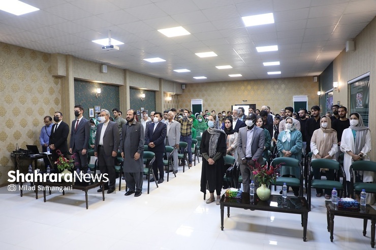 مراسم هفتادوپنجمین سالروز استقلال کشور پاکستان دیروز در کنسولگری پاکستان در مشهد برگزار شد. در حاشیه این مراسم با سرکنسول پاکستان در مشهد گفتگو کردیم که در ادامه می‌خوانید.