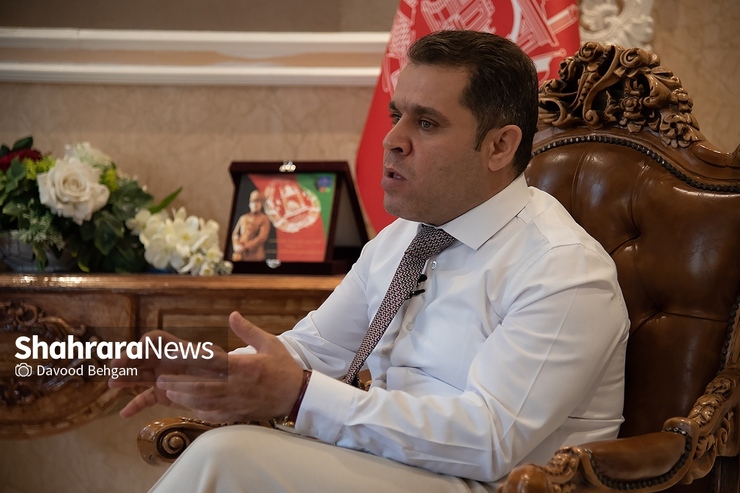 از موضع کنسولگری جمهوری اسلامی افغانستان در مشهد در رابطه با مشکلات بانکی مهاجران تا توصیه «جابر انصار» به طالبان برای جمع کردن همه ملت افغانستان زیر یک چتر واحد.