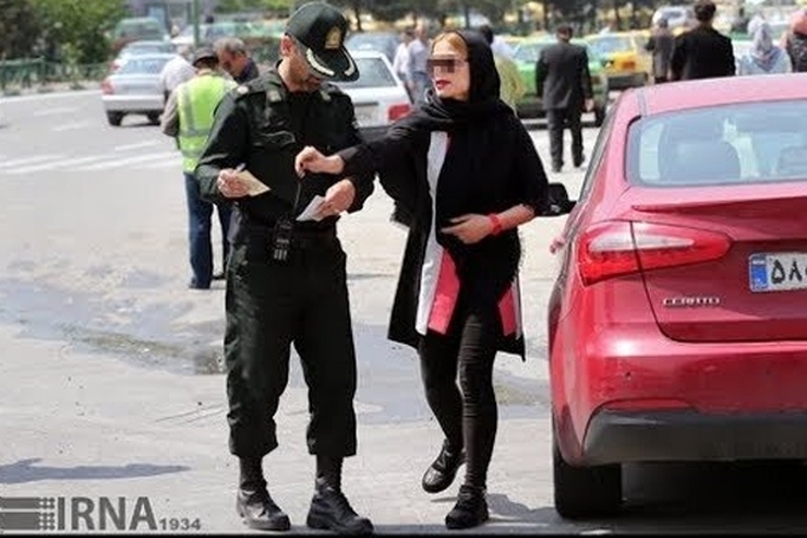 دبیر ستاد امر به معروف گفت: در طرح عفاف و حجاب ستاد، بدحجاب دیگر مجرم نیست بلکه متخلف است و به جای پرونده سازی و مجازات‌هایی که در قانون آمده است، شخص جریمه نقدی می‌شود.