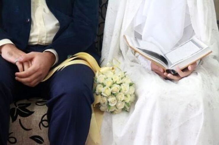ﺳﻦ در ازدواج ﻣﻘﻮﻟﻪ‌ای ﻧﺴﺒﯽ اﺳــﺖ ﮐﻪ ﺑﺮای ﻫﺮﮐﺲ ﻣﺘﻨﺎﺳﺐ ﺑﺎ ﺷﺮاﯾﻄﺶ ﺗﻌﺮﯾﻒ ﻣﯽ ﺷﻮد.