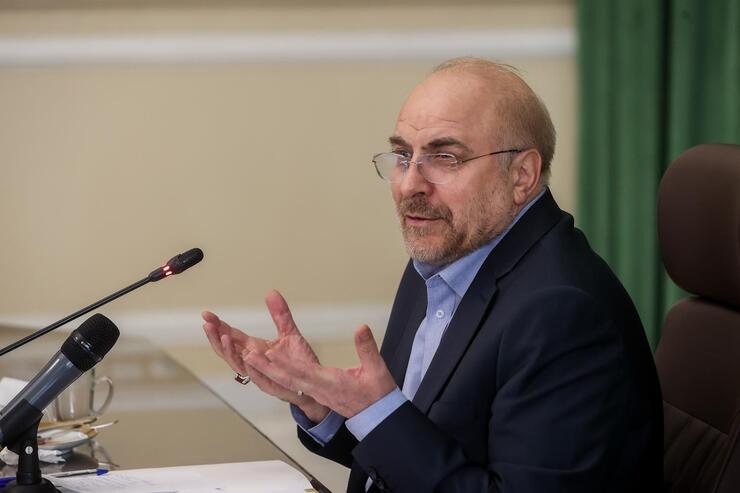 رئیس مجلس گفت: اگرچه مجلس یازدهم اخیراً در حوزه درآمد پایدار شهرداری‌ها یک مصوبه داشته، اما هنوز مشکل درآمد پایدار شهرداری‌ها حل نشده و تا این مشکل به صورت ریشه‌ای حل نشود، مشکلاتی مانند ساخت و ساز بر قوت خود باقی است.