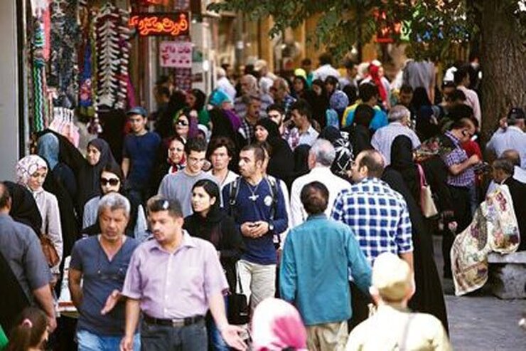 معاون وزیر جهاد کشاورزی گفت: اگر رشد فعلی جمعیت را در نظر بگیریم در سال ۱۴۳۰؛ یکصد و پنج میلیون جمعیت داریم که امروزه تولید غذا در کشور ۱۲۵میلیون تن است و برای ایران ۱۴۳۰ باید چیزی حدود ۱۹۰میلیون تن تولید غذا داشته باشیم.