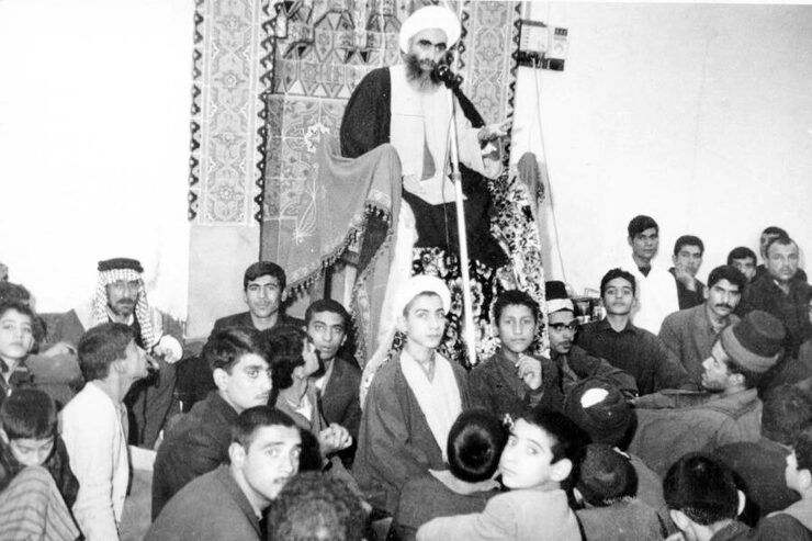 آیت‌ا... محمدحسین سیبویه حائری را احیاگر مقتل‌خوانی در ایران می‌دانند و اهل فن اقرار می‌کنند که در مقتل‌خوانی کسی به گرد پای ایشان نمی‌رسد. این گزارش به مناسبت فرارسیدن سالروز درگذشت ایشان در گفتگو با فرزند ارشدش، حجت‌الاسلام والمسلمین شیخ ابراهیم سیبویه، تنظیم شده است.