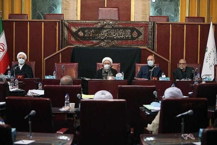 اعضای مجمع تشخیص مصلحت نظام «شفاف سازی دارایی‌ها و بدهی‌های نهاد‌های عمومی غیردولتی و ارائه گزارش سالانه به دولت برای درج در ترازنامه مالی کشور» را تصویب کردند.
