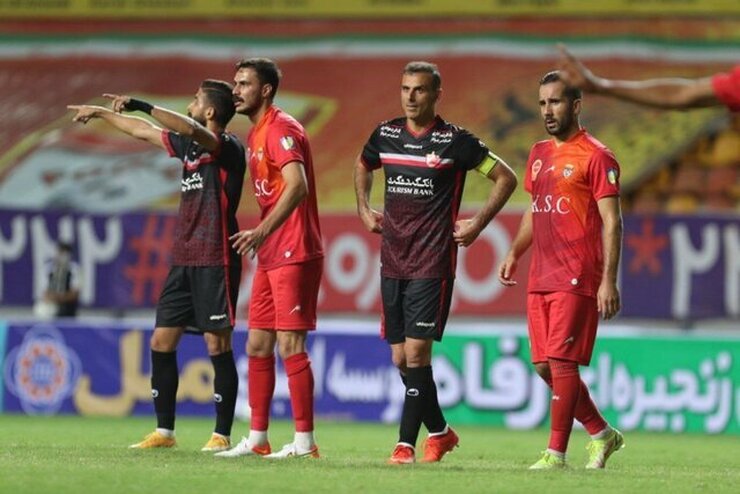 تیم فوتبال پرسپولیس باید در هفته دوم به مصاف فولاد خوزستان برود.