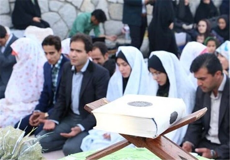 یامین پور معاون امور جوانان وزارت ورزش و جوانان گفت: دستگاه‌های دولتی امکانات خود از قبیل تالار‌ها و سالن‌ها و باشگاه ها را به طور رایگان برای برگزاری جشن ازدواج در اختیار زوج‌های جوان قرار می‌دهند.