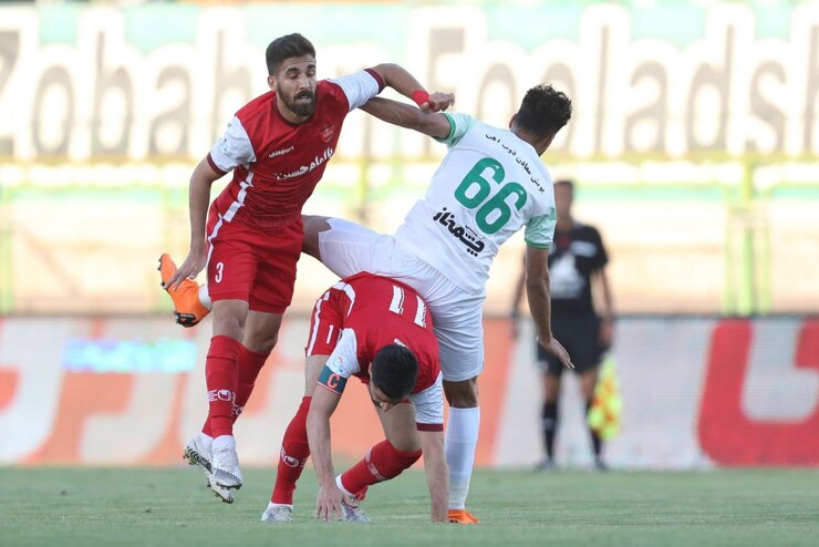 ویدئوی خلاصه بازی پرسپولیس و فولاد در هفته دوم لیگ برتر را می‌توانید در ادامه مشاهده کنید.
