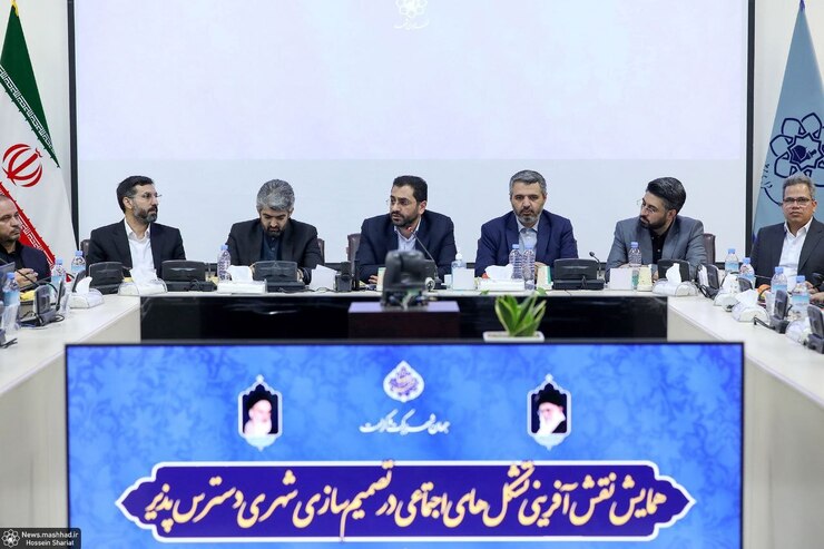 سید عبدالله ارجائی از تقبل هزینه‌های مربوط به سرویس ایاب و ذهاب دانش آموزان استثنایی توسط شهرداری مشهد خبر داد و خاطرنشان کرد: مصمم هستیم تا خدمات‌رسانی سرویس دانش آموزان در آموزش و پرورش استثنایی بر عهده خادمان مردم در شهرداری باشد تا والدین این دانش آموزان نگرانی خاصی در این باره نداشته باشند.