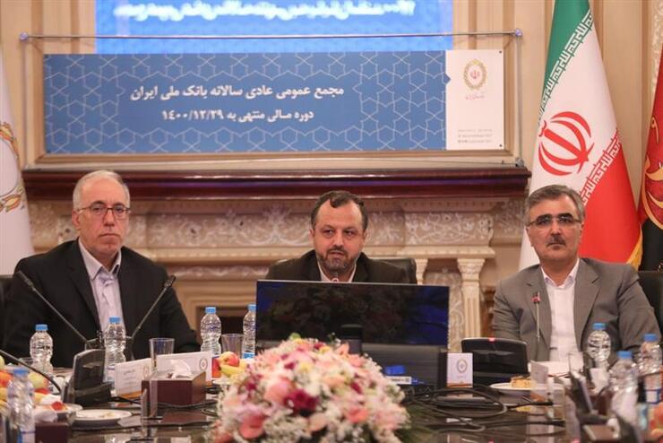 وزیر اقتصاد با تأکید بر ضرورت بکارگیری مدیران چالاک و ریسک پذیر در رده‌های مدیریتی بانک ملی تصریح کرد: مدیران عافیت طلب هیچ تناسبی با اوضاع اقتصاد ایران و نیاز‌های انباشته شده و متراکم سالیان و توقعات دولت سیزدهم ندارند.
