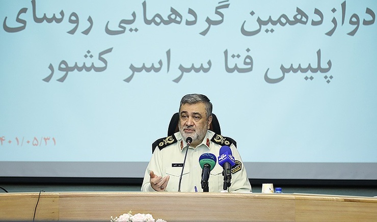 فرمانده کل انتظامی کشور تمرکز بر فعالیت کسب‌و‌کار‌های غیرمجاز و خلاف در فضای مجازی را حائز اهمیت دانست و گفت: اجازه ولنگاری در فضای مجازی را به سودجویان نمی‌دهیم و قاطعانه برخورد می‌کنیم.