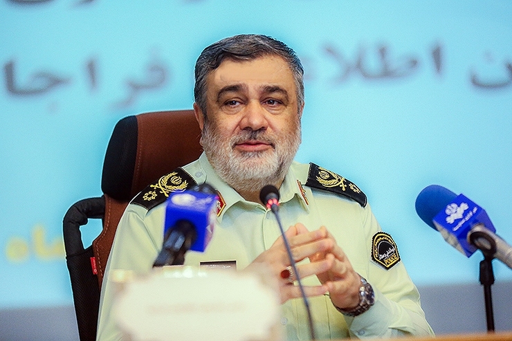 فرمانده کل انتظامی کشور بر تعامل فراجا و مجلس در راستای فراهم شدن و تقویت زیرساخت‌های امنیتی انتظامی تاکید کرد و گفت: فرماندهی کل انتظامی کشور با ناهنجاری‌های اجتماعی بر اساس قانون برخورد می‌کند.