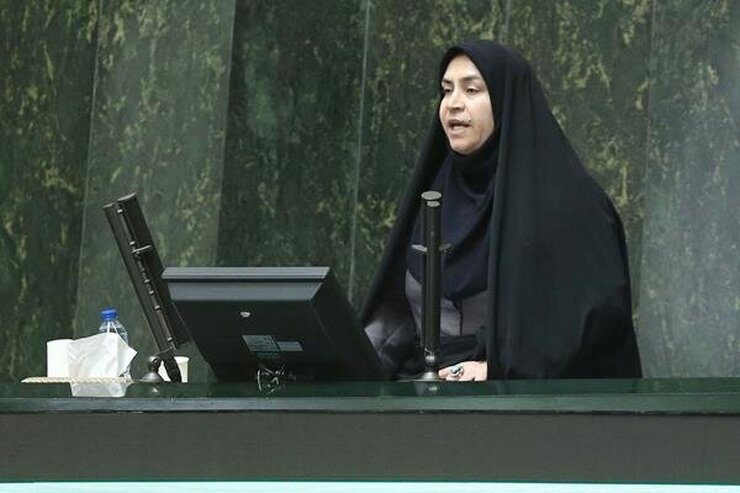 تذکر نماینده بروجرد به وزیر آموزش و پرورش| تدوین آئین‌نامه اجرایی رتبه‌بندی معلمان موجب اعتراض معلمان شده است