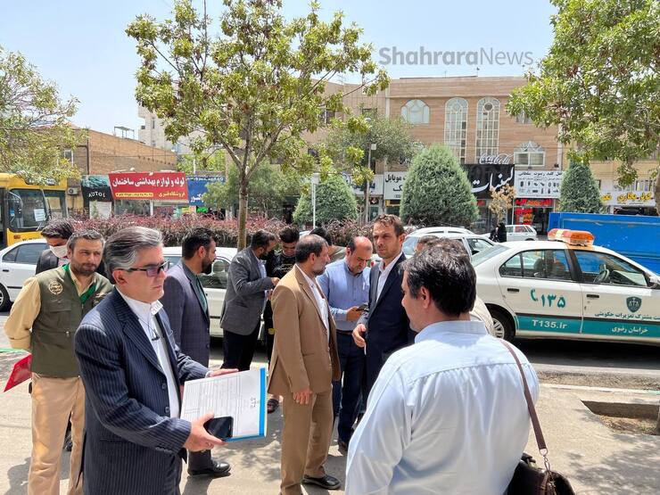 طرح تشدید نظارت بر عملکرد بازار مشهد باحضور فرماندار مشهد و جمعی از نمایندگان سازمان تعزیرات حکومتی و انصاف اجرا شد.