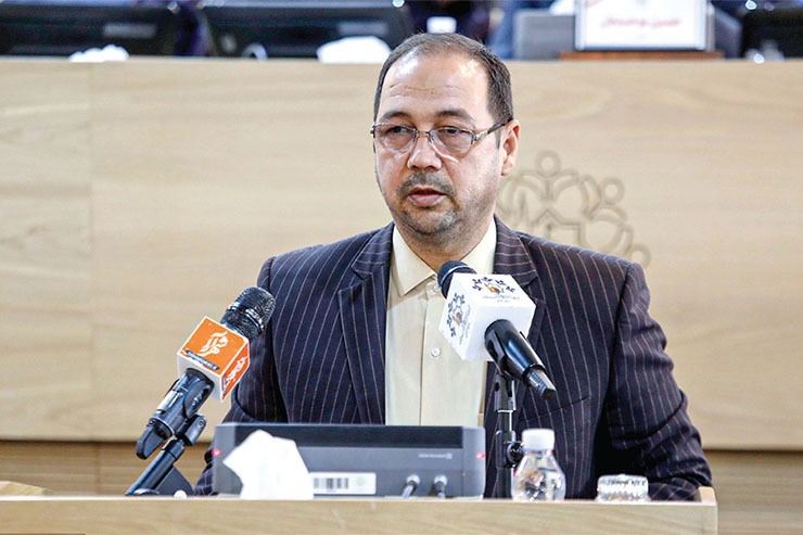 سرانه تفریح در برخی از مناطق کم‌برخوردار دارای ضعف است. مسئولان نیز صریح و گاهی در لفافه به این ضعف‌ها اشاره داشته‌اند. اما چرایی این ضعف‌ها و نیز تدوین اقدامات برای رفع آن را در گفت‌وگویی با سیدابراهیم علیزاده، رئیس کمیسیون سامان‌دهی حاشیه شهر شورای شهر مشهد، جویا می‌شویم.