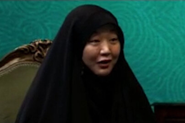 زن ژاپنی مسلمان شده در برنامه جاذبه : وقتی به روضه امام حسین (ع) رفتم خیلی ناراحت شدم چون ...