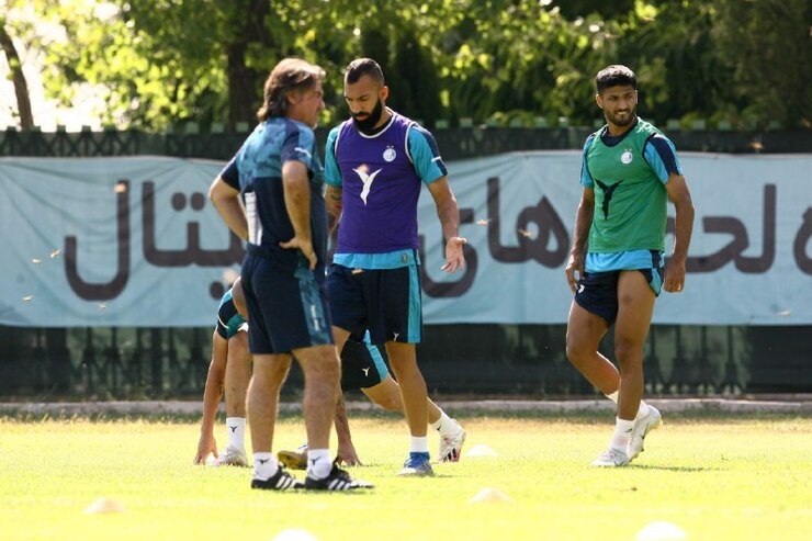 فدراسیون فوتبال سرانجام سرمربی استقلال را به دلیل رفتار‌هایی که در جریان بازی با ملوان انجام داد، با جریمه مالی مواجه کرد. باشگاه استقلال، اما نسبت به اعلام این رای موضع گیری کرده است.