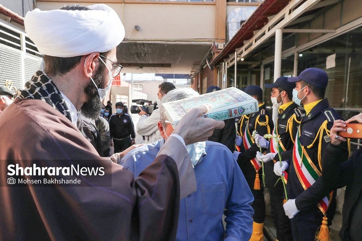 خراسان رضوی نیز به عنوان استان پیشتاز با ارائه پویش‌هایی نظیر «نذر هشتم» گام درخور توجهی برای آزادی زندانیان برداشته است. پویش خیر ماندگار نیز یکی دیگر از پویش‌های خراسانی‌ها برای آزادی این زندانیان است.