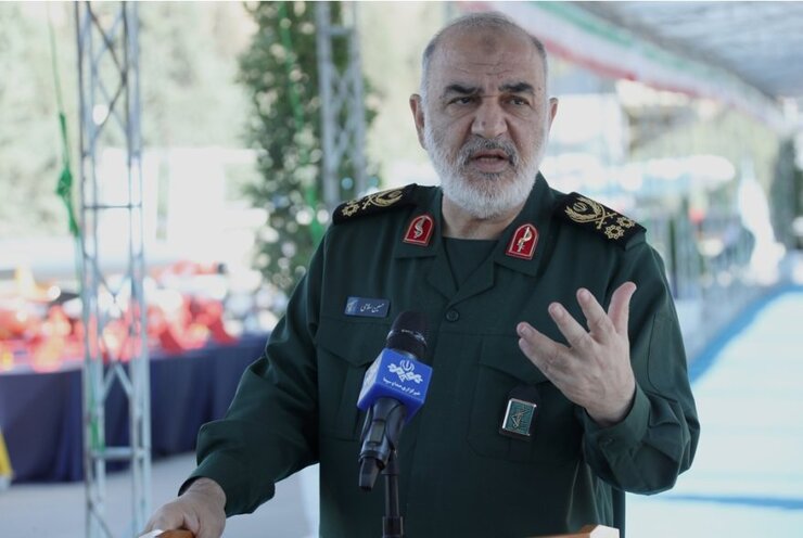 فرمانده کل سپاه دستاورد‌های صنعت دفاعی کشور را شکوهمند، اقتدارآمیز و بازدارنده دانست و تاکید کرد: آماده پاسخ به تهدیدات در سطح هستیم.