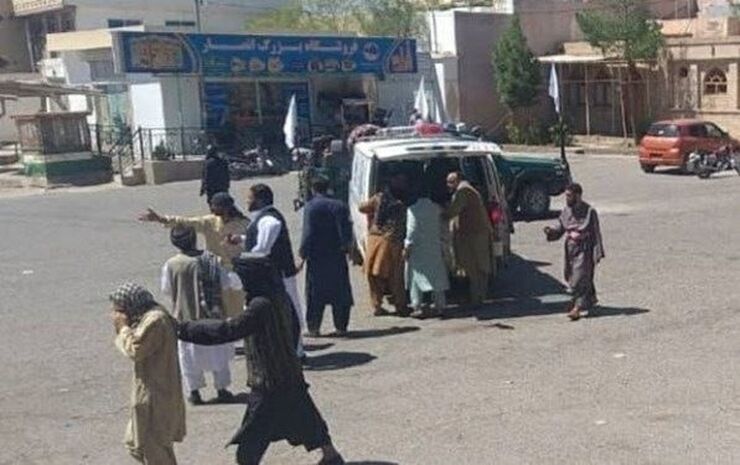 منابع خبری افغانستان از کشته شدن مولوی مجیب‌الرحمان انصاری خطیب مسجد جامع گازرگاه هرات بر اثر انفجار خبر دادند.