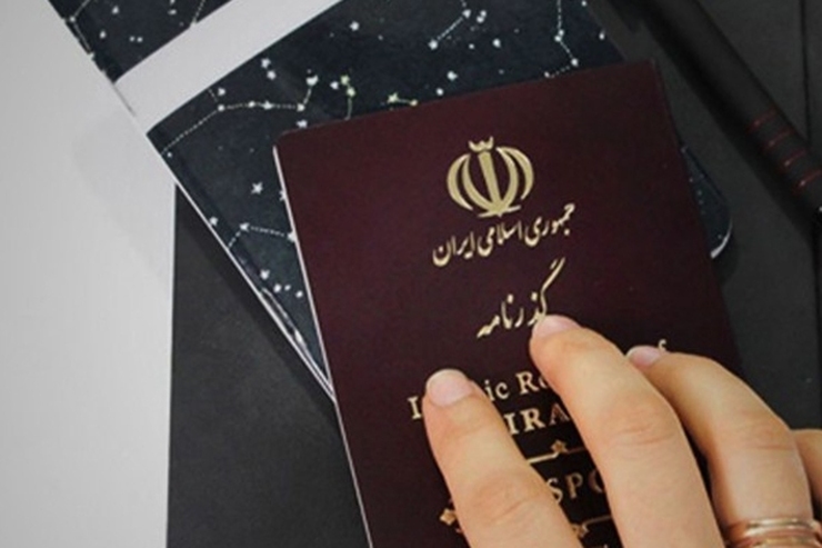 رییس پلیس مهاجرت و گذرنامه فراجا درخصوص اینکه آیا زنان برای تمدید اعتبار گذرنامه و یا دریافت برگ گذر ویژه اربعین نیازی به اذن همسر دارند یا خیر، توضیحاتی ارائه کرد.