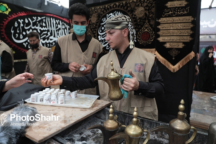 معاون گردشگری و زیارت سازمان اجتماعی و فرهنگی شهرداری مشهد گفت: مدیریت شهری در موضوع میزبانی از زائر باید نقش تسهیل‌گر را ایفا کند؛ در این راستا فعالیت‌های مدیریت شهری فراهم کردن بستر برای فعالیت مردم خواهد بود.