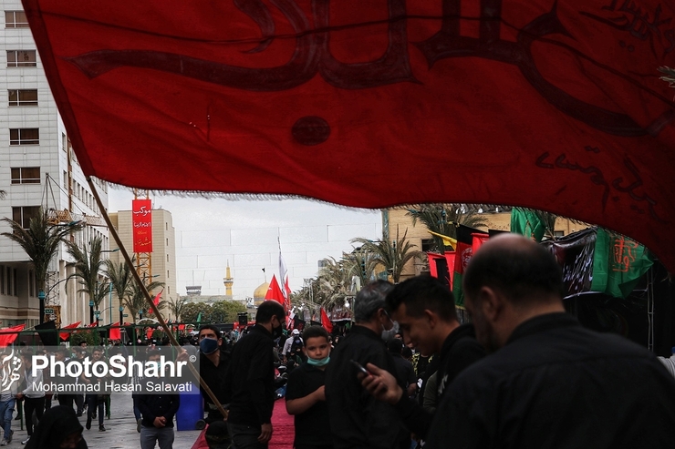 مدیر عامل بنیاد کرامت رضوی از برپایی بیش از ۶۸ موکب خدمت‌رسانی با حمایت آستان قدس رضوی در مناطق مرزی کشور و کشورر عراق خبر داد و گفت: به همت بنیاد کرامت رضوی در بیش از ۱۱ نقطه مرزی کشورمان برای پذیرایی از زائران ایرانی و غیر ایرانی اربعین سیدالشهدا (ع) موکب برپا می‌شود.