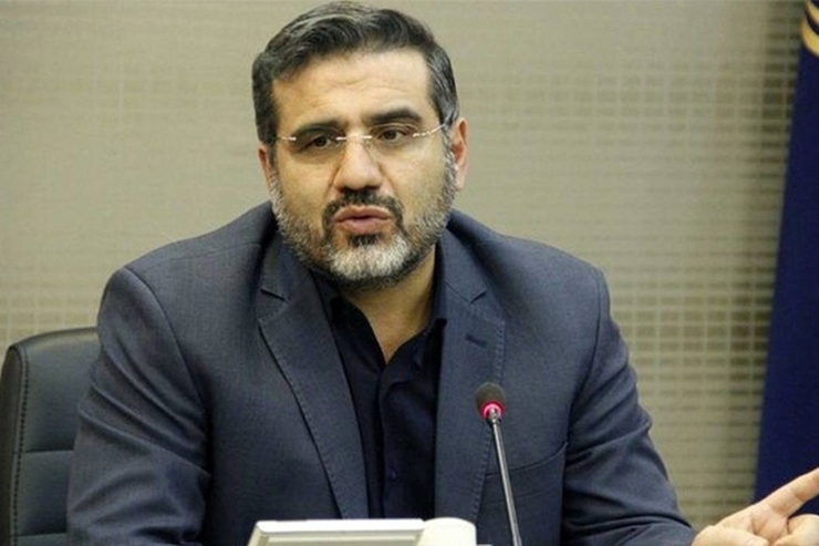 وزیر فرهنگ و ارشاد در خصوص ممنوع الکاری هنرمندان و عدم صدور مجوز پخش فیلم ها به نکاتی اشاره می کند که می تواند برای اذهان خانواده فرهنگ وهنر روشنگری باشد.