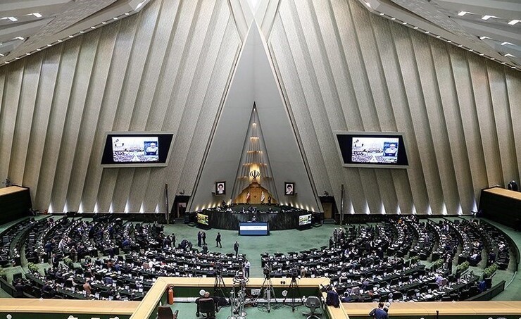 نمایندگان با اصرار درباره لایحه معاهده انتقال محکومان بین جمهوری اسلامی ایران و پادشاهی بلژیک، تصمیم گیری در این خصوص را به عهده مجمع تشخیص مصلحت نظام گذاشتند.