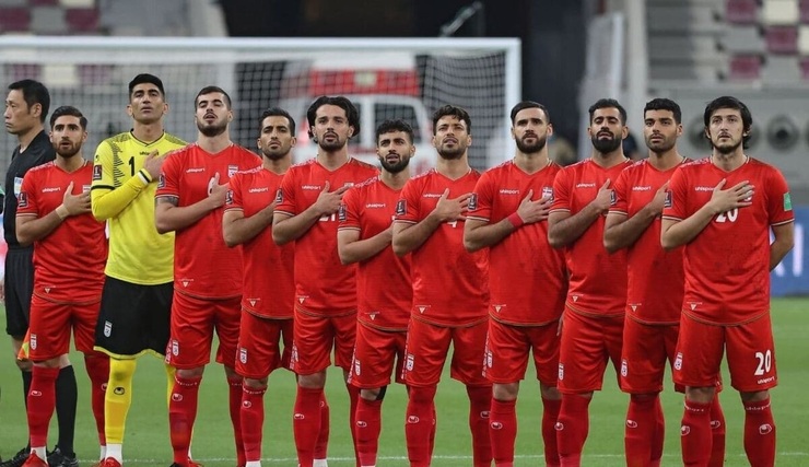 تیم ملی فوتبال ایران کمتر از ۷۰ روز دیگر درجام جهانی مقابل رقبا قرار خواهد گرفت و از همین فاصله سوال‌های بسیاری درباره ترکیب اصلی تیم ملی در جام جهانی وجود دارد. نگاه‌ها به تصمیم کارلوس کی‌روش است.